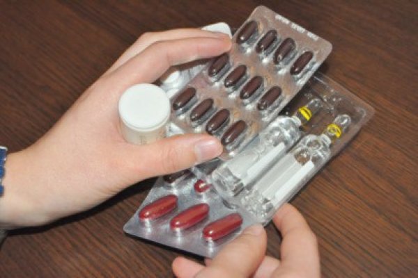 Sanofi transferă producţia sau ambalarea a zeci de medicamente în România